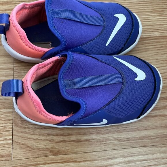 Nike Running Shoes Toddler Girls Size 7C Slide On Purple and Pink - Picture 2 of 6